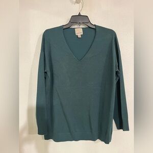 Industry, republic, clothing S/P green V-neck sweater, minimalist